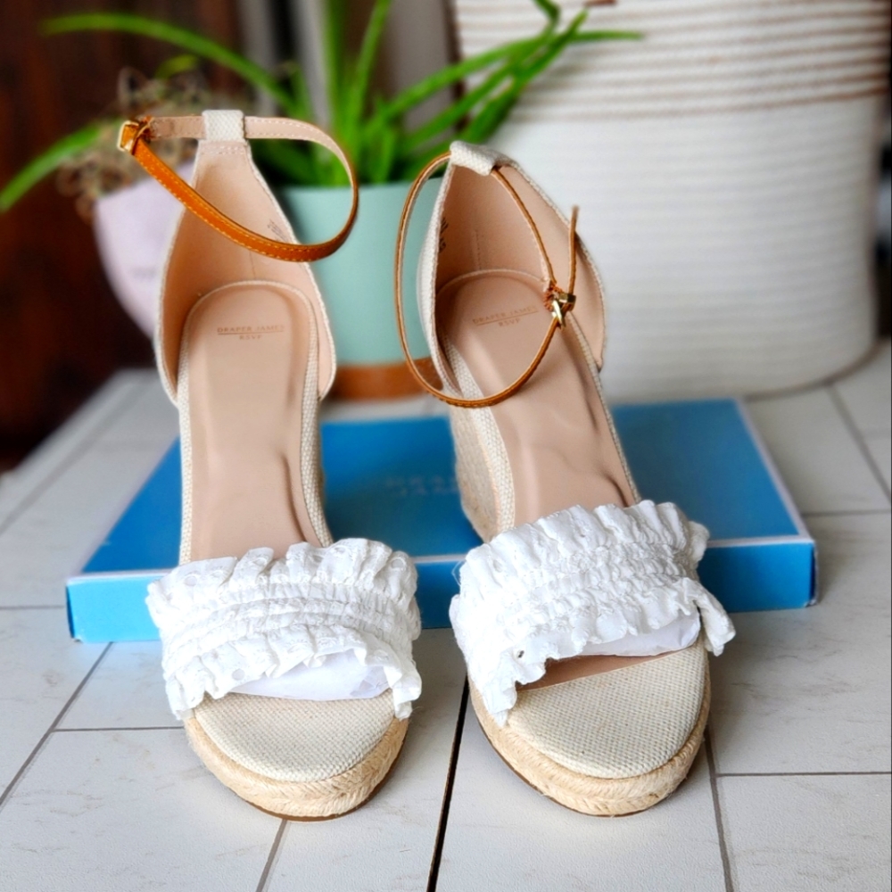 DRAPER JAMES Wedge Sandles Size 8 Cream